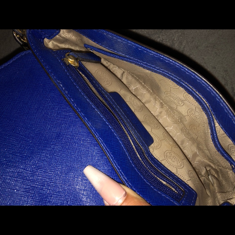 Michael Kora Cross body - Picture 3 of 3